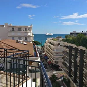 Apartment Nice Last Floor With Terrace And Clear View On The Sea, Cannes